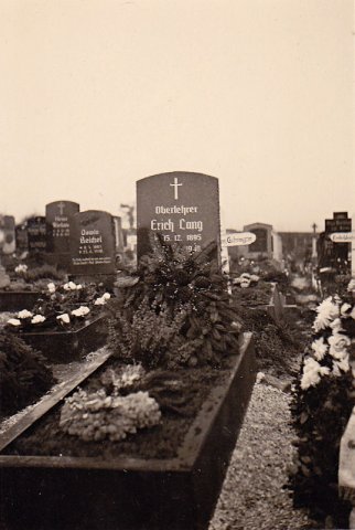 Das Grab von Erich Lang